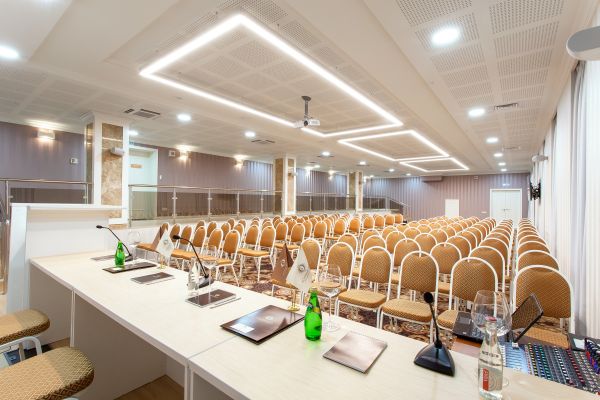 Business Hotel Continental (Belgorod)